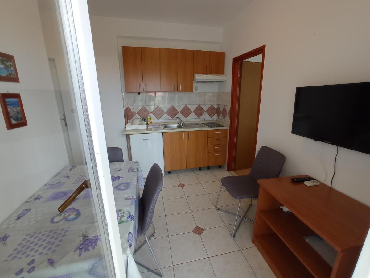 Apartments Vodopija 300M To The Beach Sveti Filip i Jakov Luaran gambar