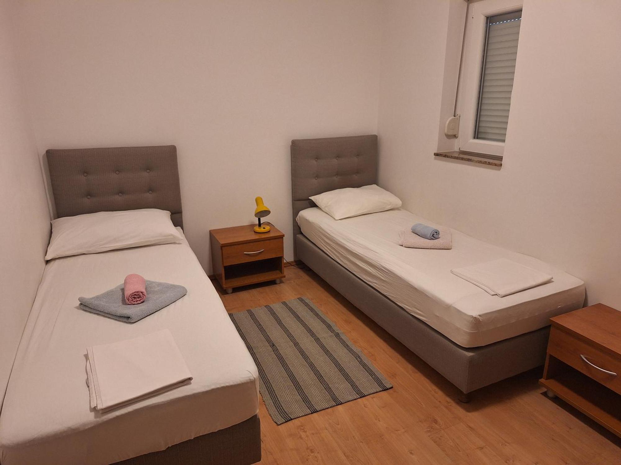 Apartments Vodopija 300M To The Beach Sveti Filip i Jakov Bilik gambar