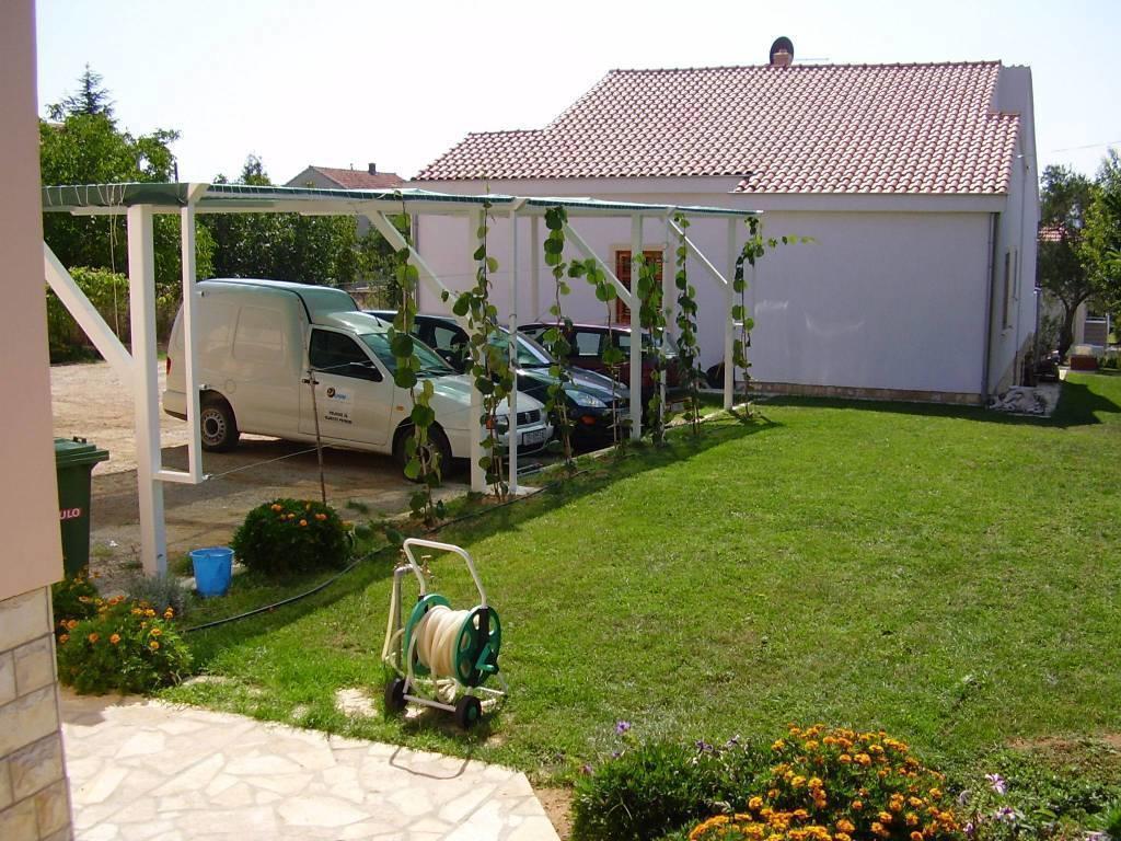 Apartments Vodopija 300M To The Beach Sveti Filip i Jakov Bilik gambar