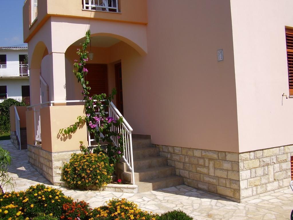Apartments Vodopija 300M To The Beach Sveti Filip i Jakov Bilik gambar