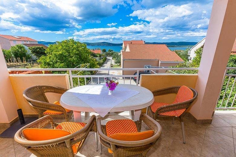 Apartments Vodopija 300M To The Beach Sveti Filip i Jakov Luaran gambar